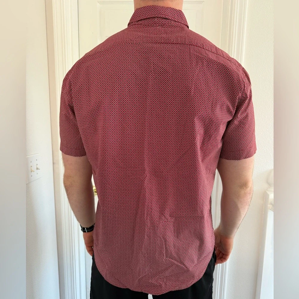 Banana Republic short sleeve button up. Size large. Worn only once